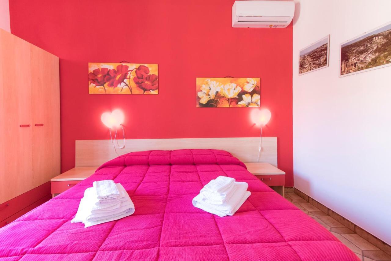 B&B Spiaggia Di Ponente Scicli Bagian luar foto