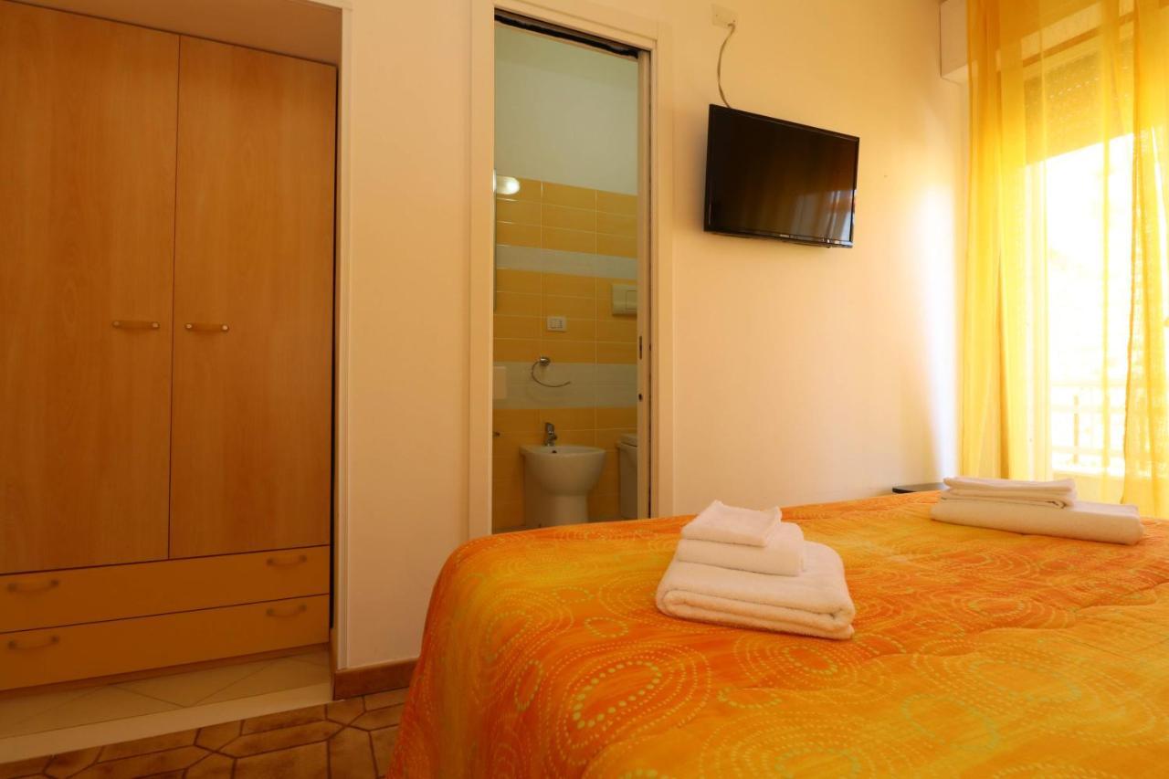 B&B Spiaggia Di Ponente Scicli Bagian luar foto